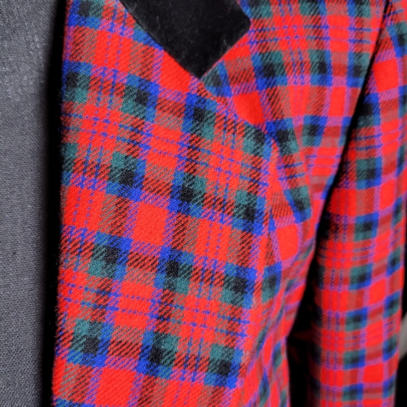 VINTAGE 70'S PENDELTON MCDUFF TARTEN PLAID WOOL PLEATED SKIRT SUIT - Picture 5 of 14